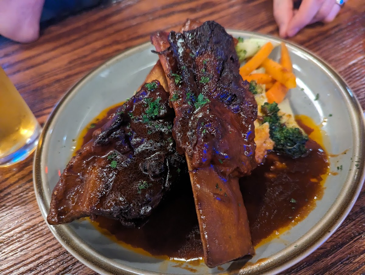 Black Rabbit Saloon - Photo 6