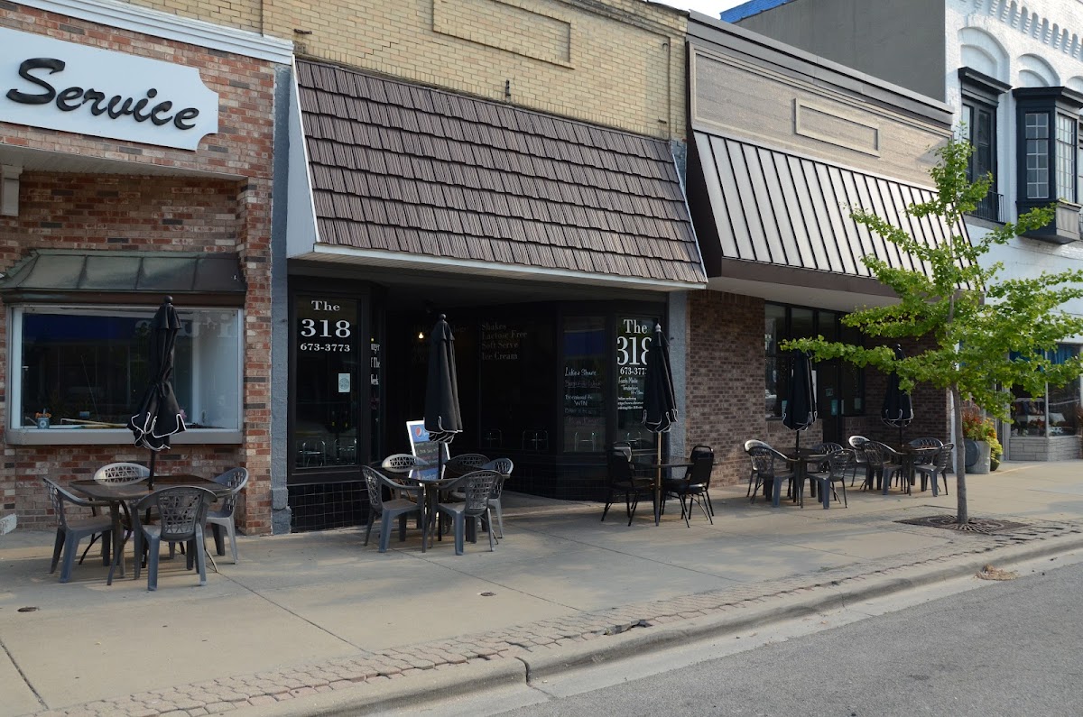 The 318 Restaurant - Photo 7