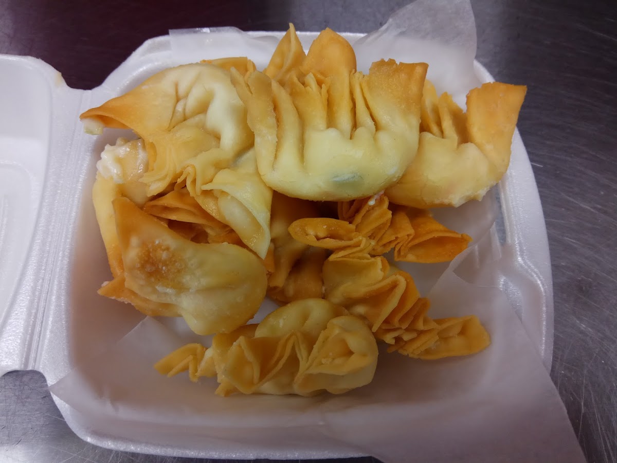 QQ Restaurant - Photo 4