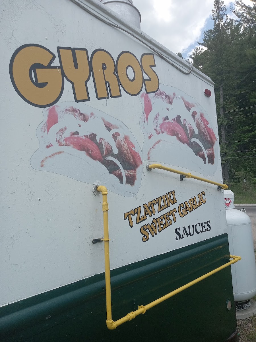 Smokin' Chip Wagon (Poutine) Bancroft Ontario - Photo 1