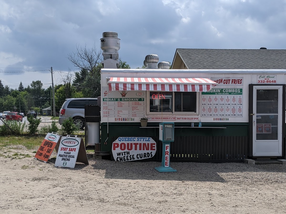 Smokin' Chip Wagon (Poutine) Bancroft Ontario - Photo 6