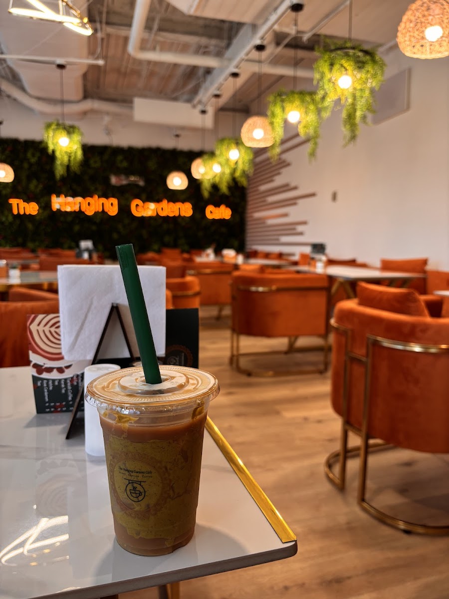 The Hanging Gardens Cafe - Photo 2