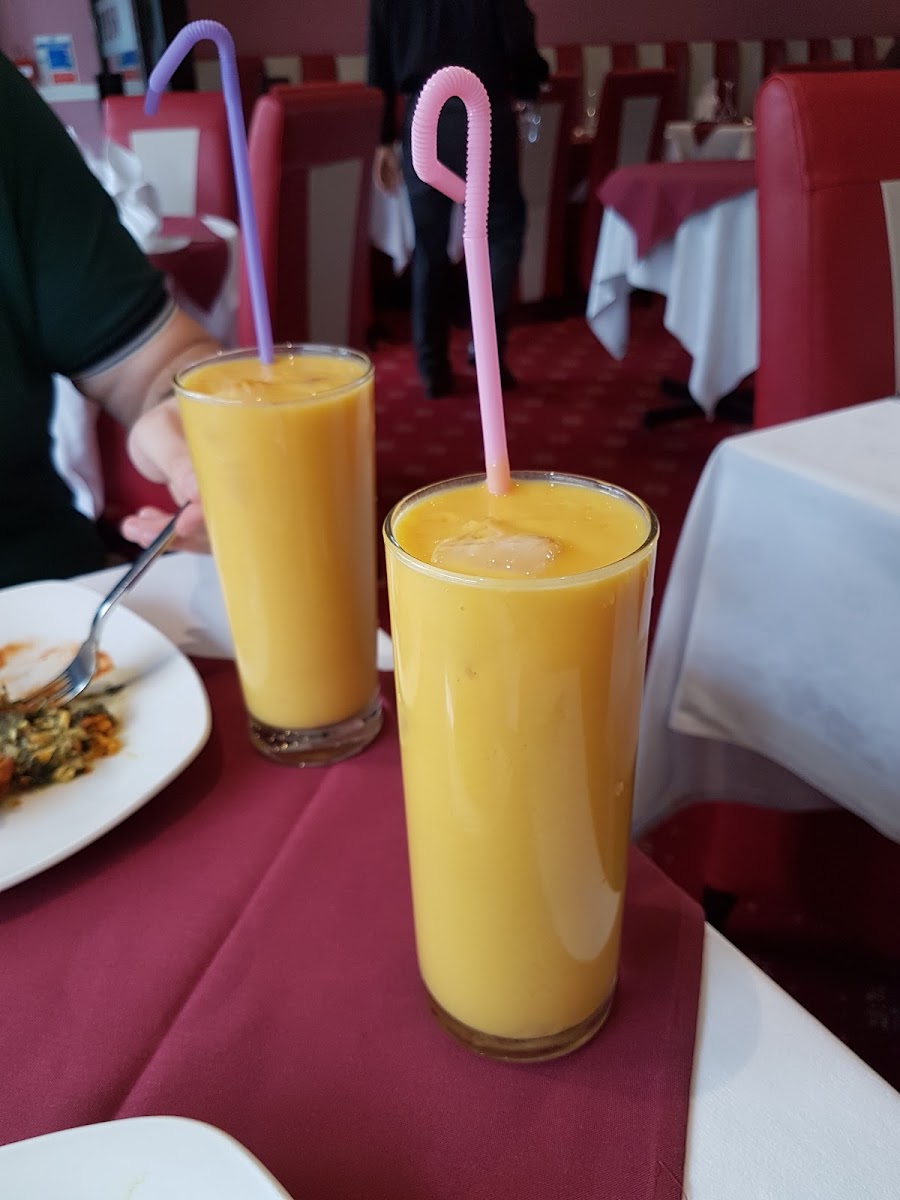Longfield Tandoori - Photo 3