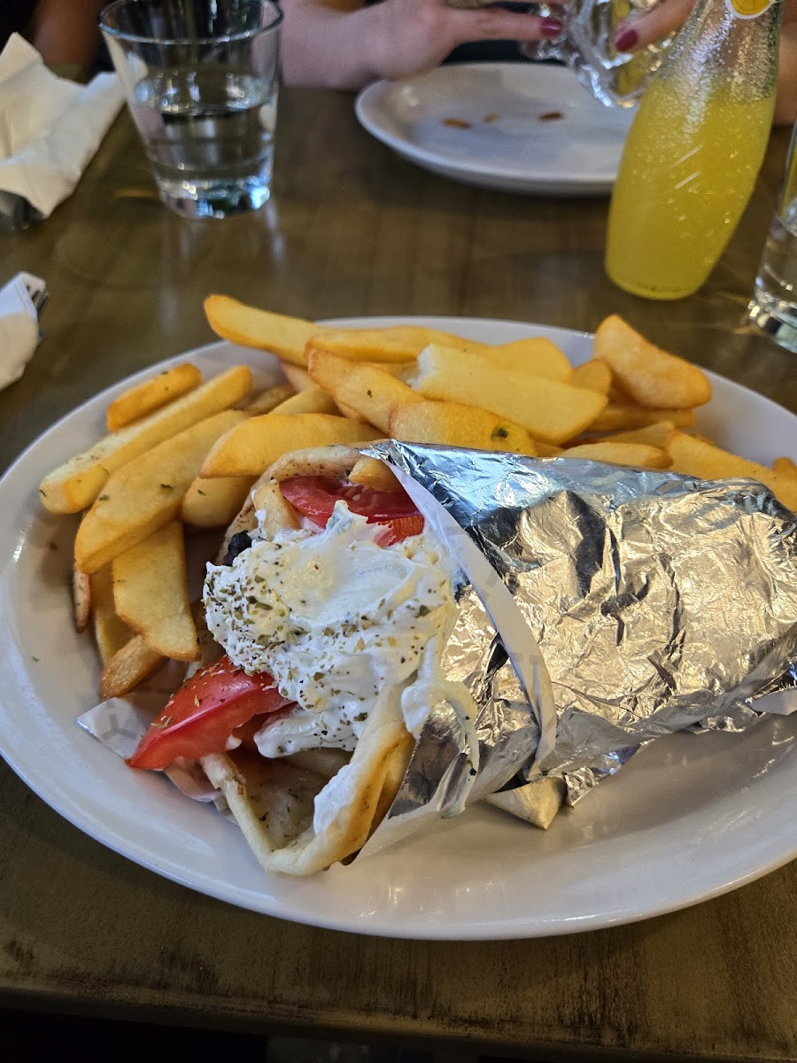 Minos Souvlaki Gyro - Photo 1