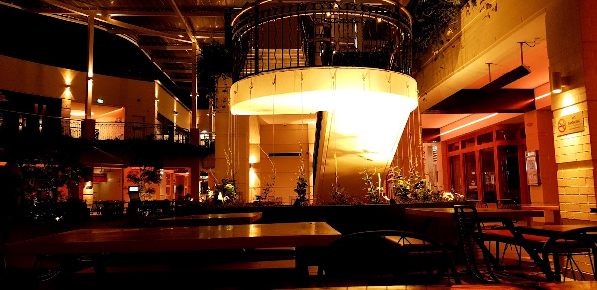 The Piazza - Photo 7
