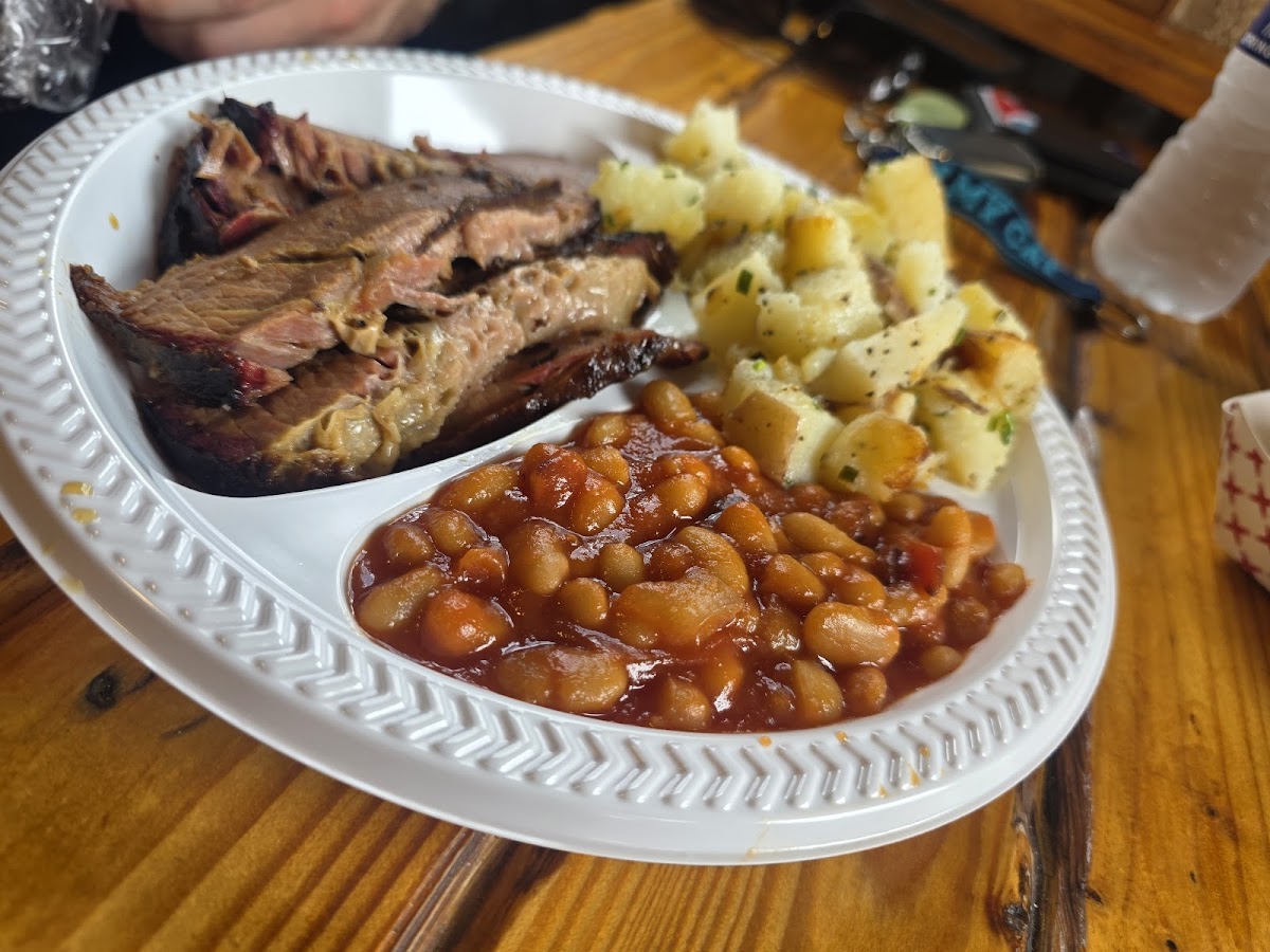 Smokey's Southern Barbeque - Photo 1