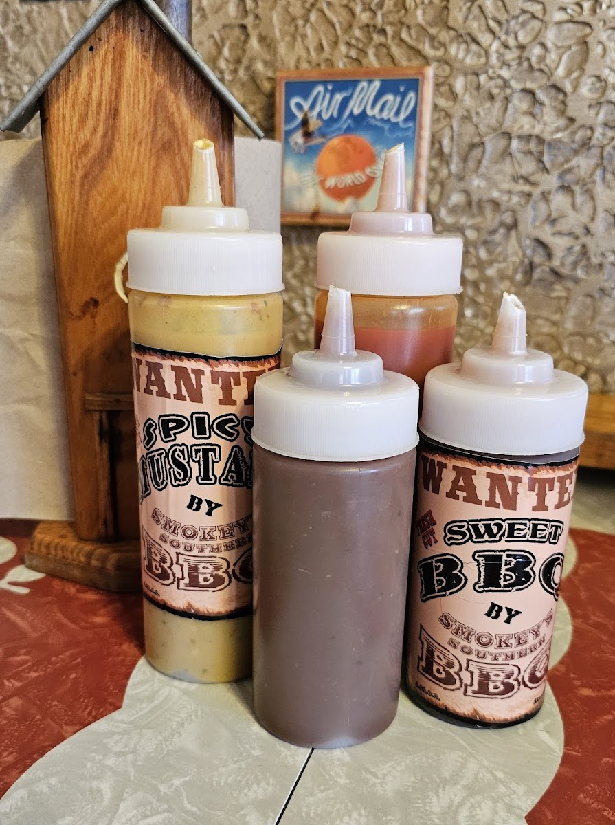 Smokey's Southern Barbeque - Photo 3