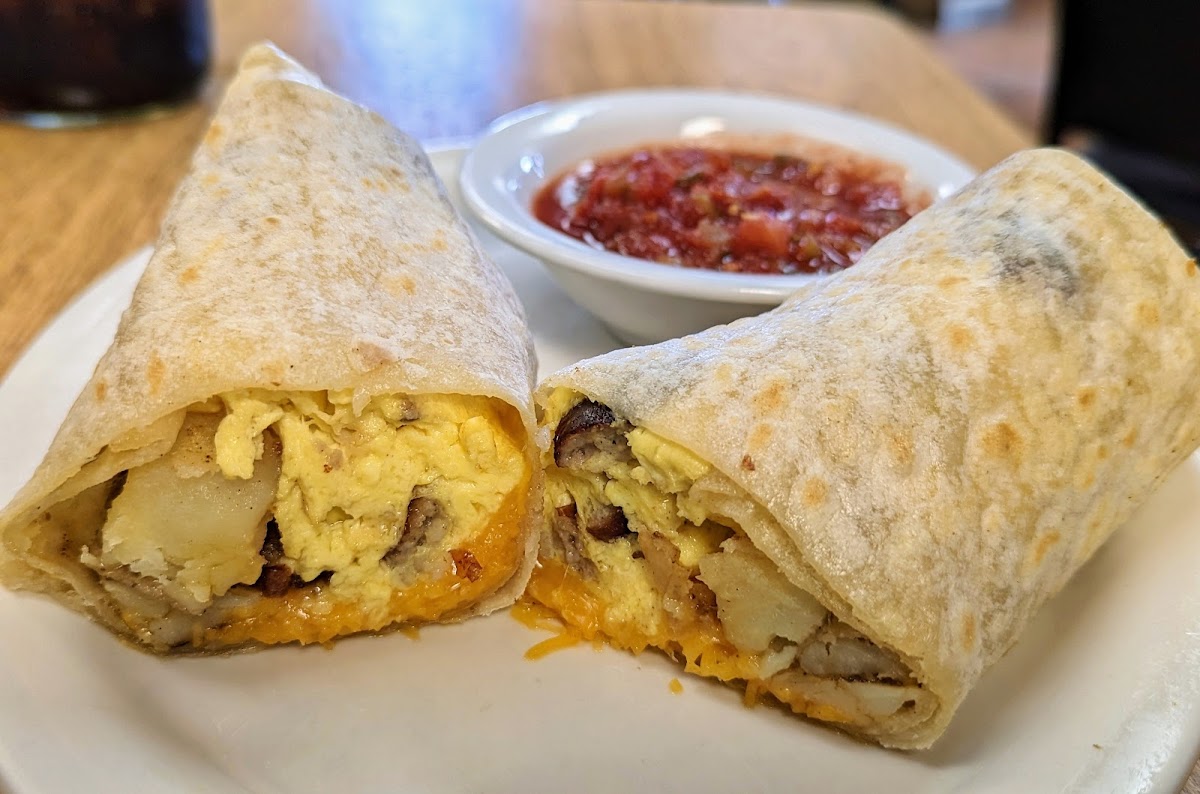 Happy Rooster Cafe - Photo 1