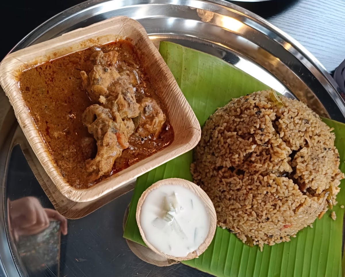 Chennai Central Cafe - Photo 6