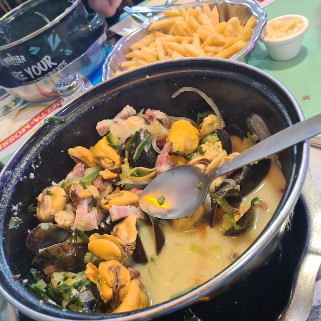 Moules Aux Lardons