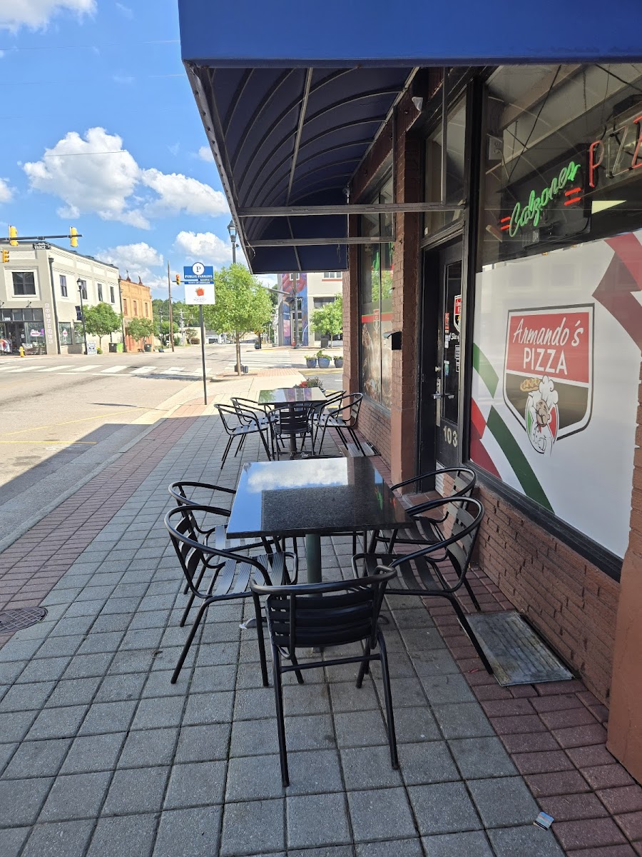 Armando’s Pizza Zebulon - Photo 5