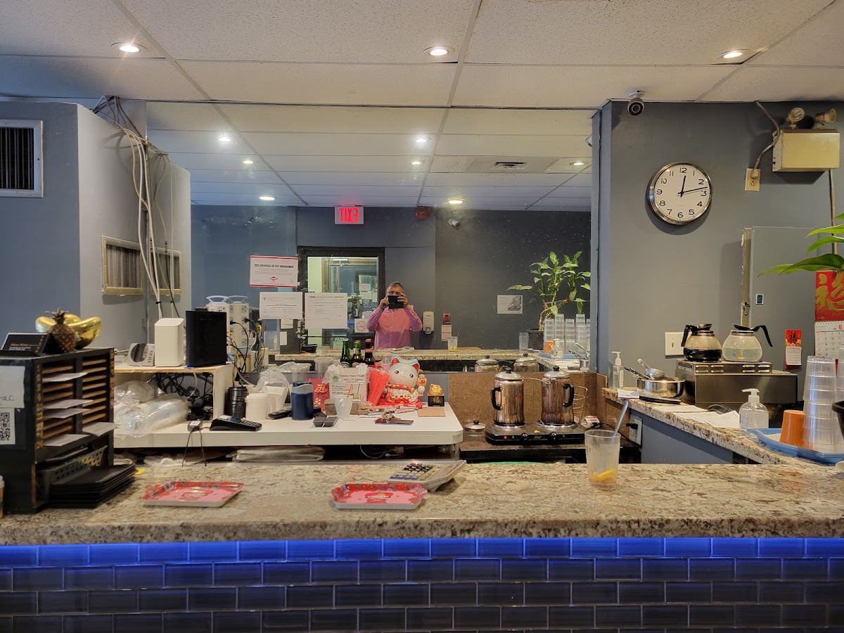 Hong Kong Bistro Cafe - Photo 7