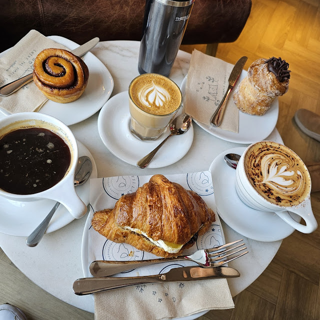 Capuccino Cinammon Swirl and the Sort