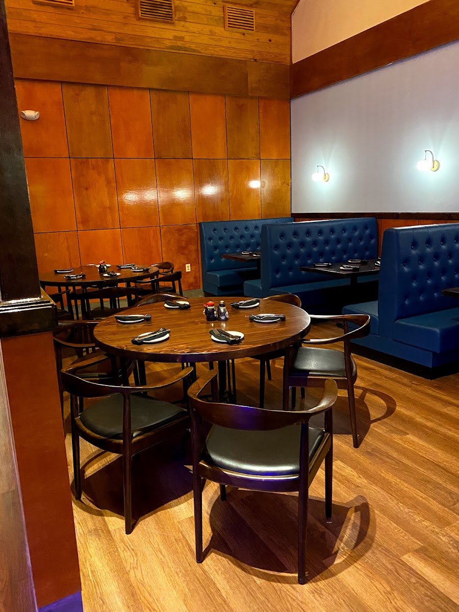 AKOMEYA Asian Bistro - Photo 8