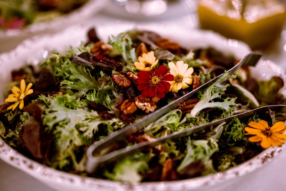 Emelle's Catering & Westside Kitchen - Photo 1