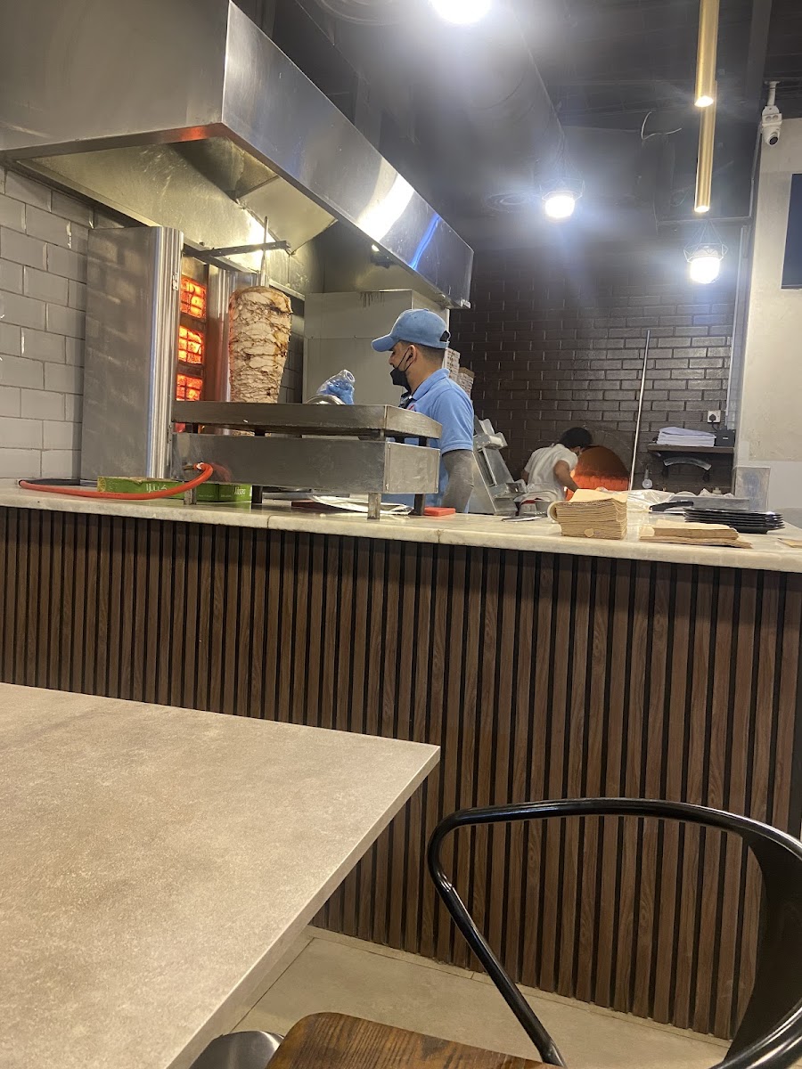 Basatin Al-Romman Restaurant - Photo 4
