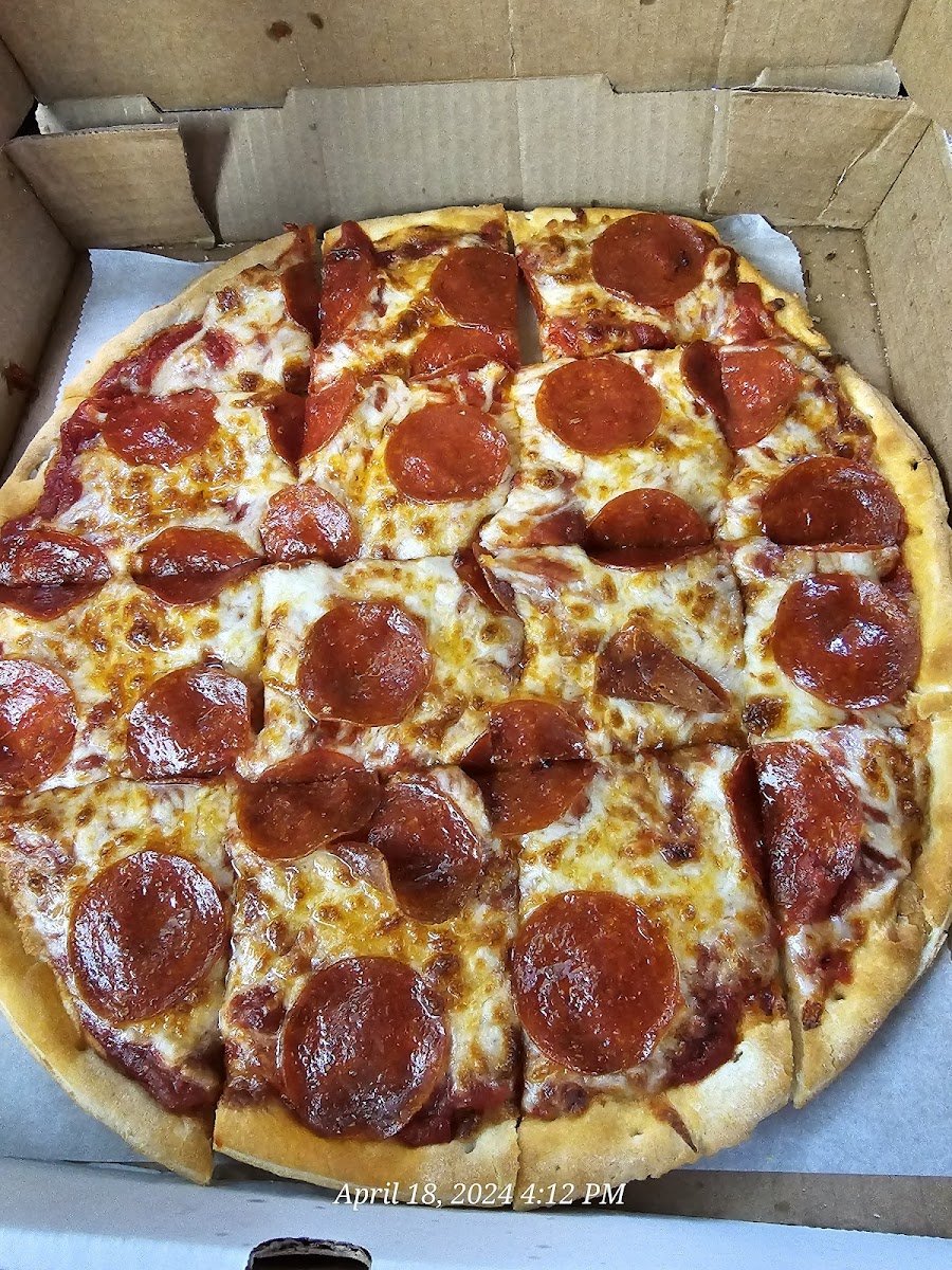 Emma's Frosty Kreme & Pizza - Photo 7
