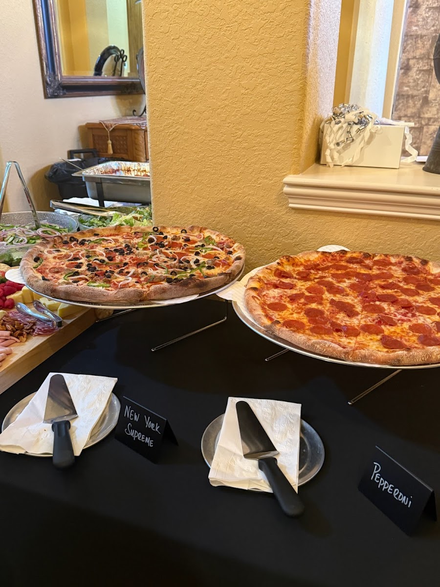 Madison Avenue Pizza - Photo 1