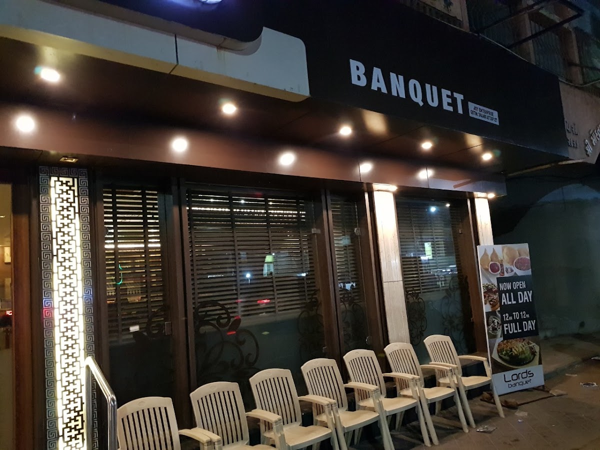 LORDS BANQUET RESTAURANT