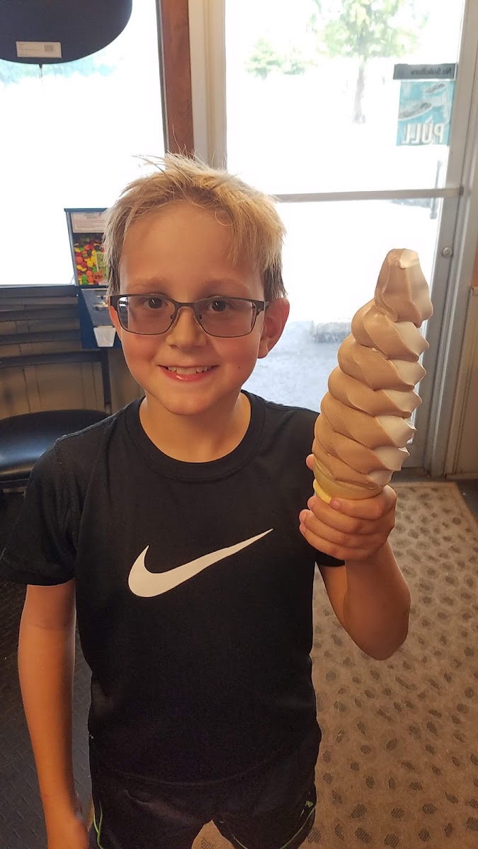 Mike's Dairy Bar - Photo 2