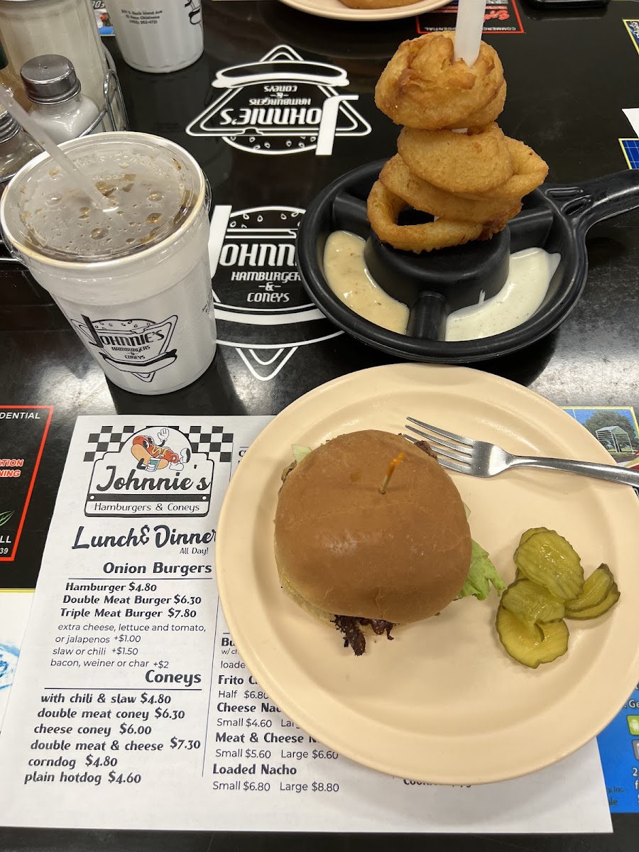 Johnnie's Grill - Photo 3