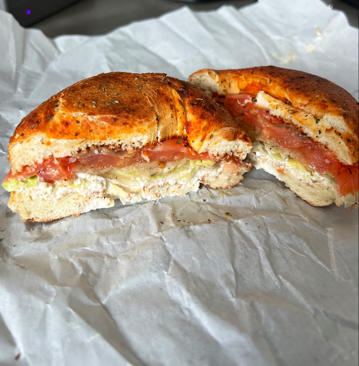 Mimico Bagel and Coffee - Photo 2