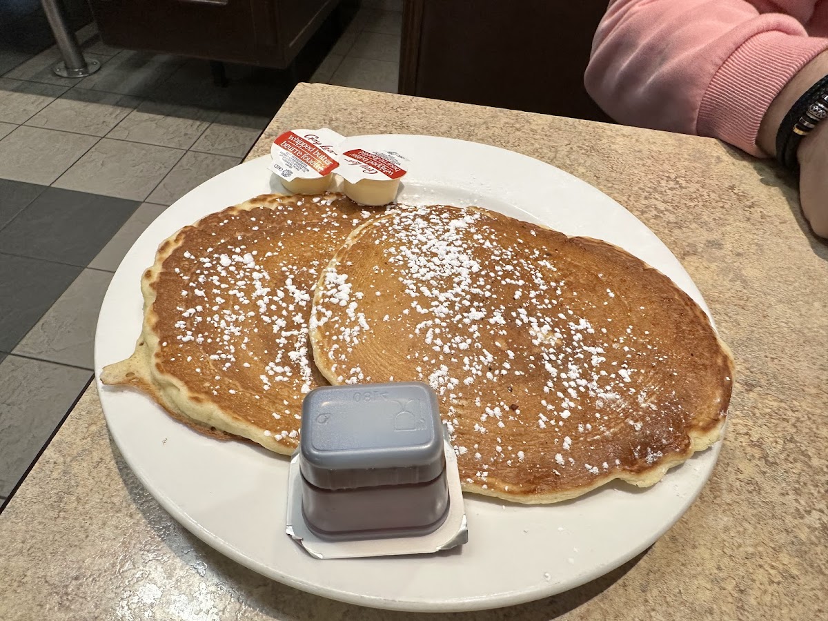 Golden Harvest Diner - Photo 5