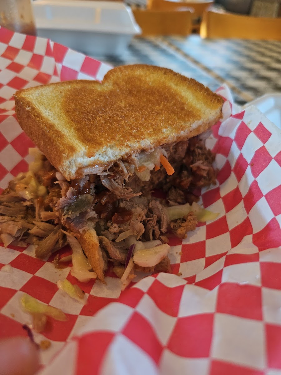 KIM'S BBQ Shack - Photo 6