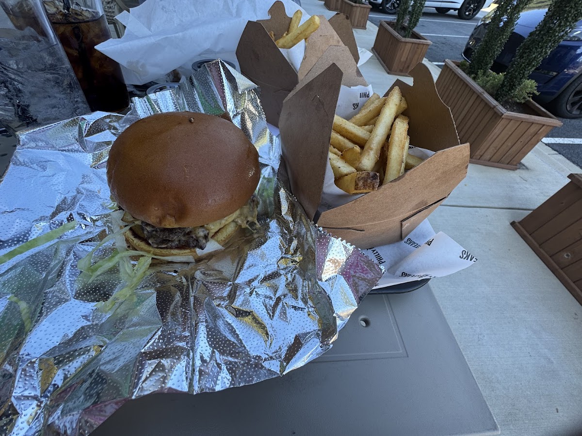 Philly G Steaks Plus - Photo 5