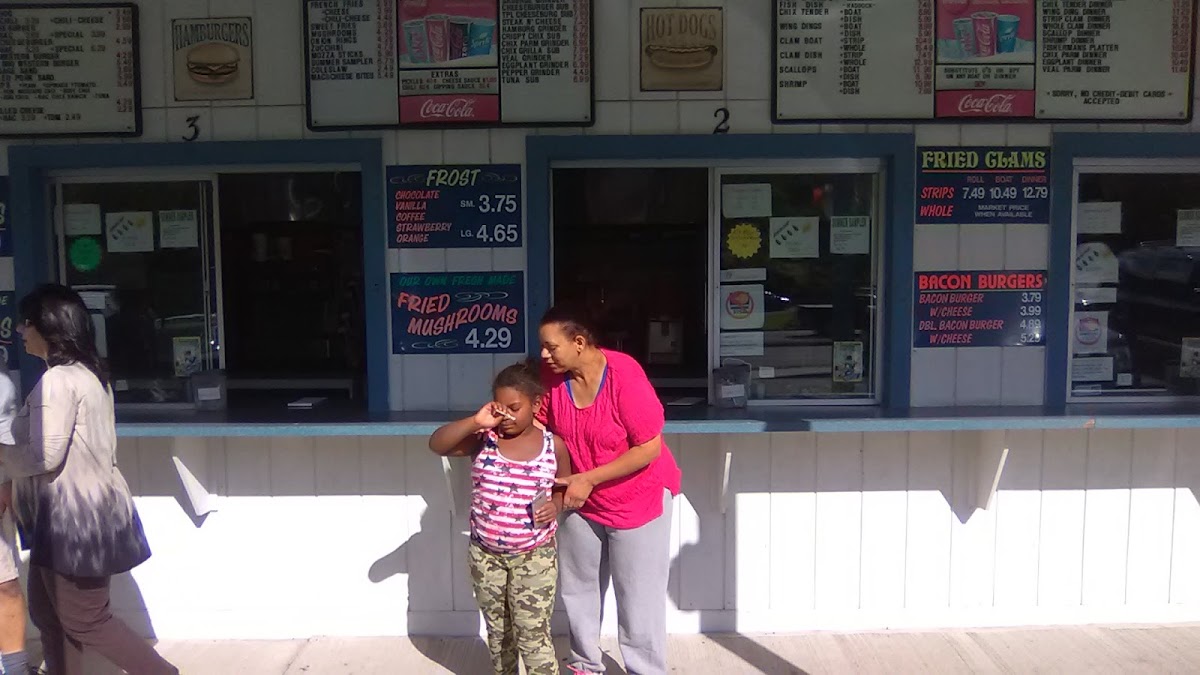 Pedrin's Dairy Bar - Photo 6