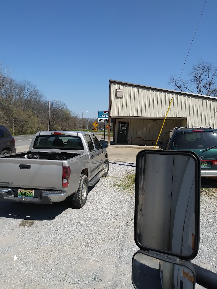 Sparky's Drive Inn - Photo 4