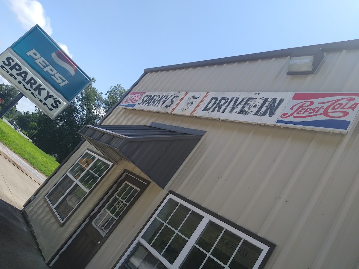 Sparky's Drive Inn - Photo 5