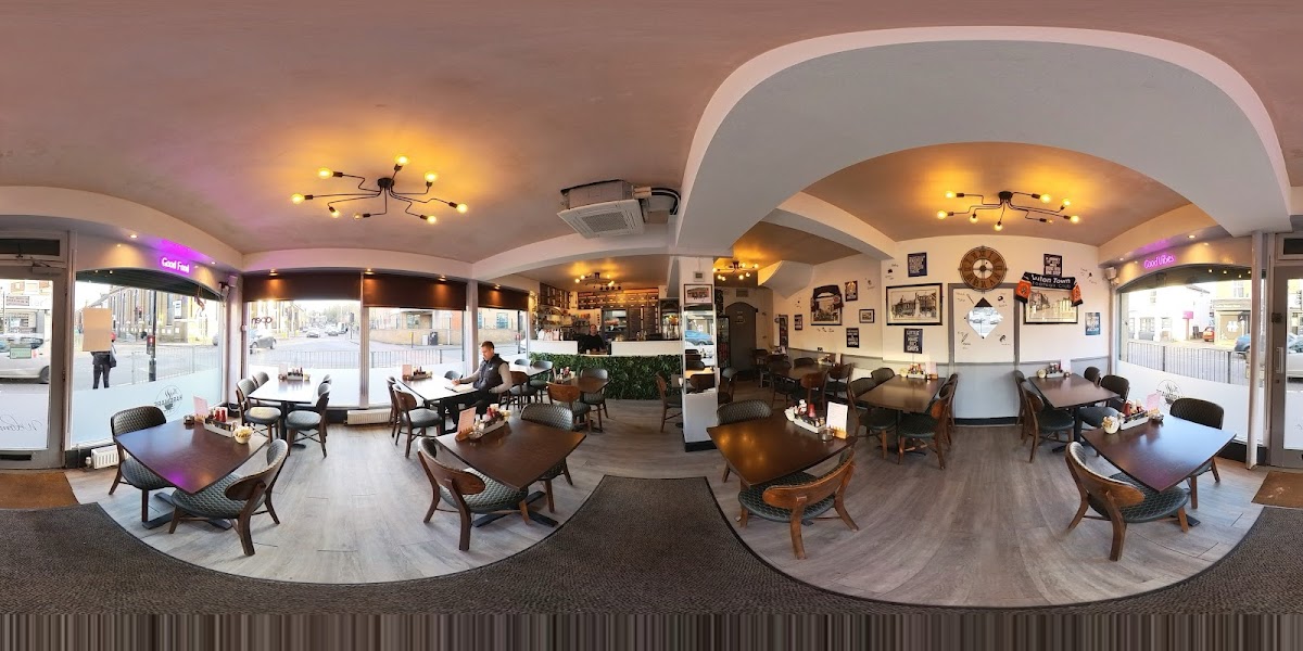 The Hardware Cafe - Photo 7
