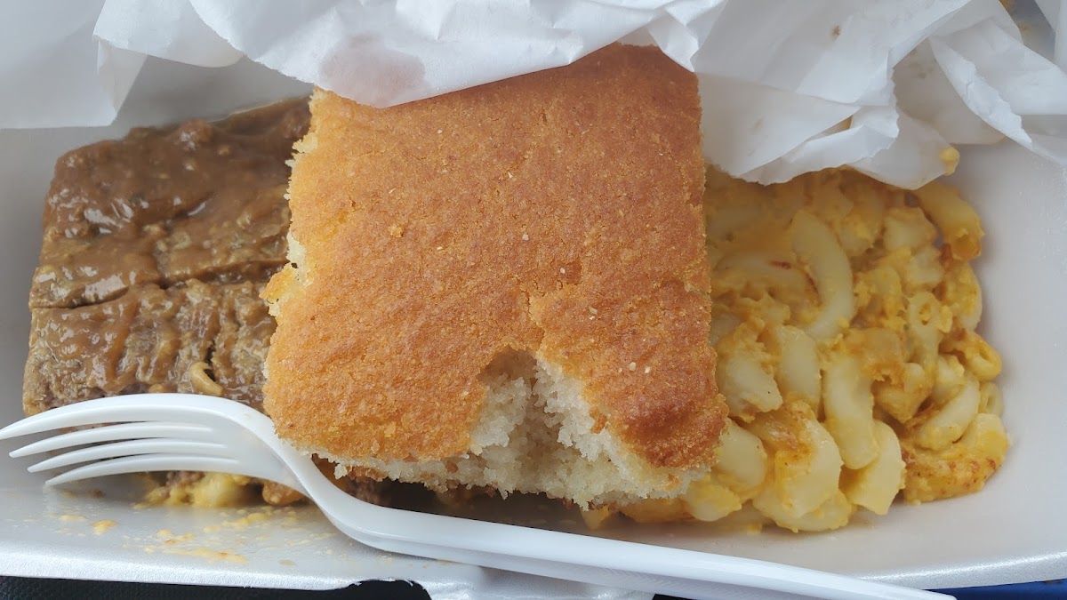 Annie Ru's Carryout and Catering - Photo 3