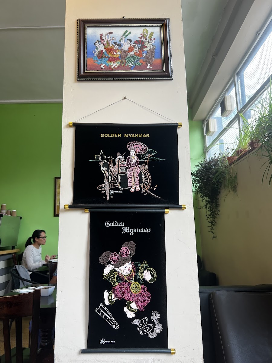 Cafe Mandalay - Photo 6