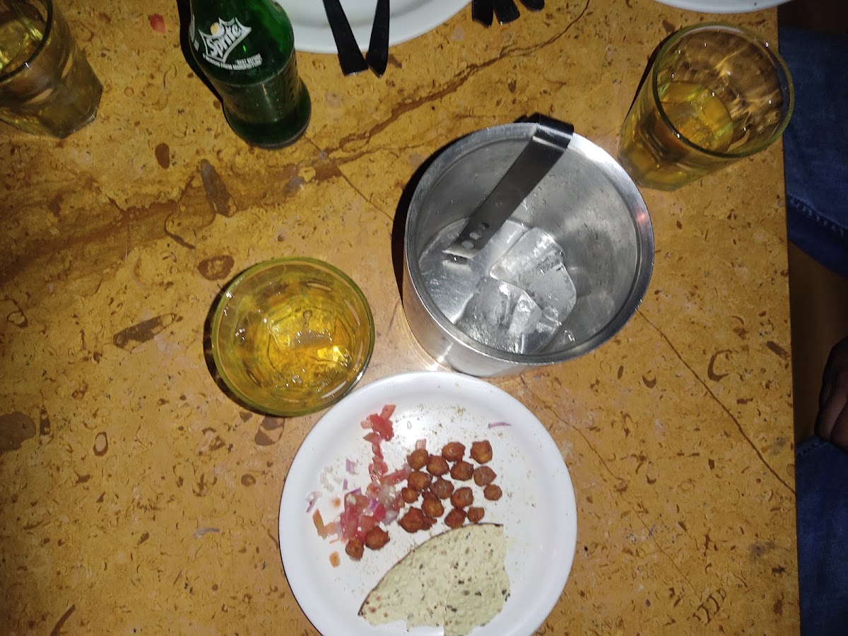 Rk Restaurant & bar - Photo 4
