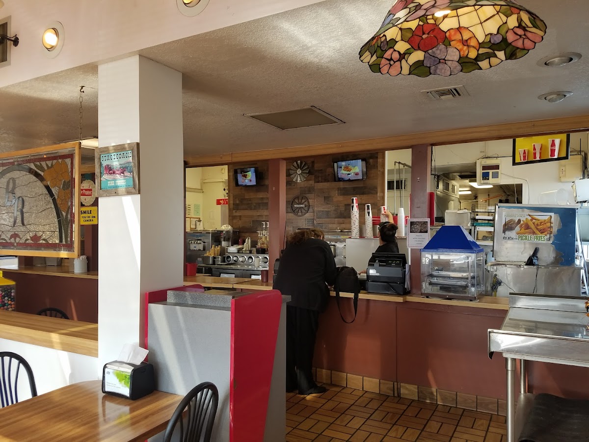 Kennewick Burger Ranch - Photo 4