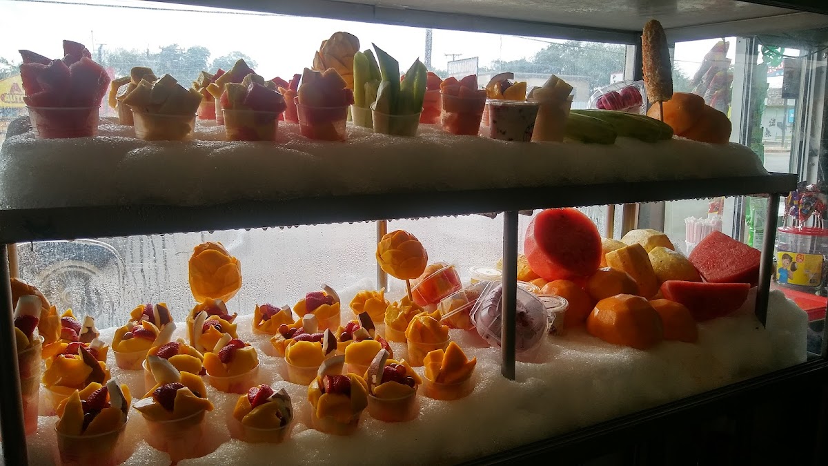 Fruteria Y Taqueria Tres Hermanos - Photo 5