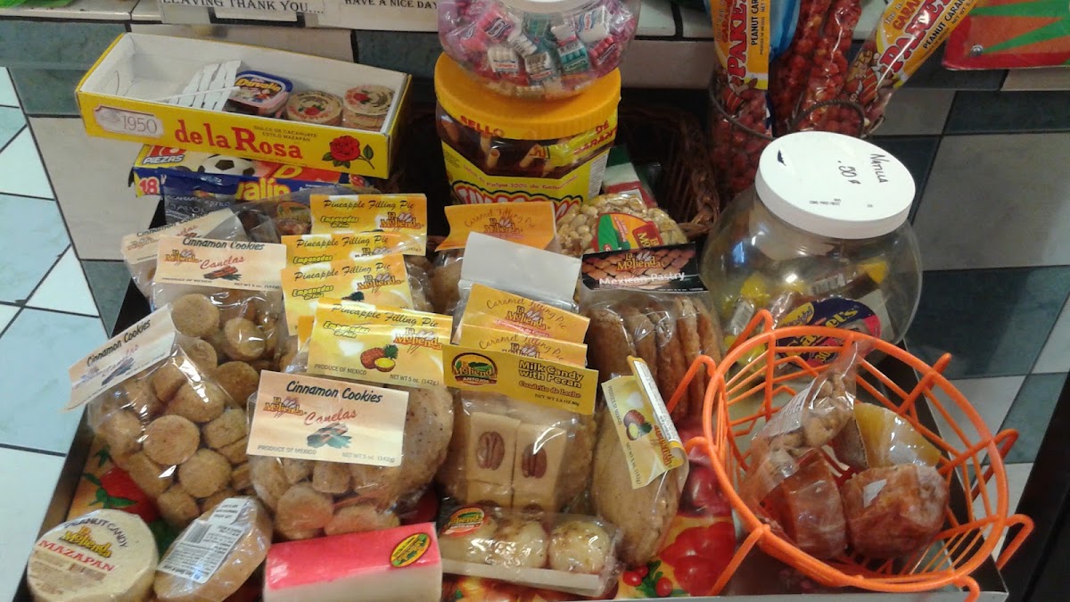 Fruteria Y Taqueria Tres Hermanos - Photo 7