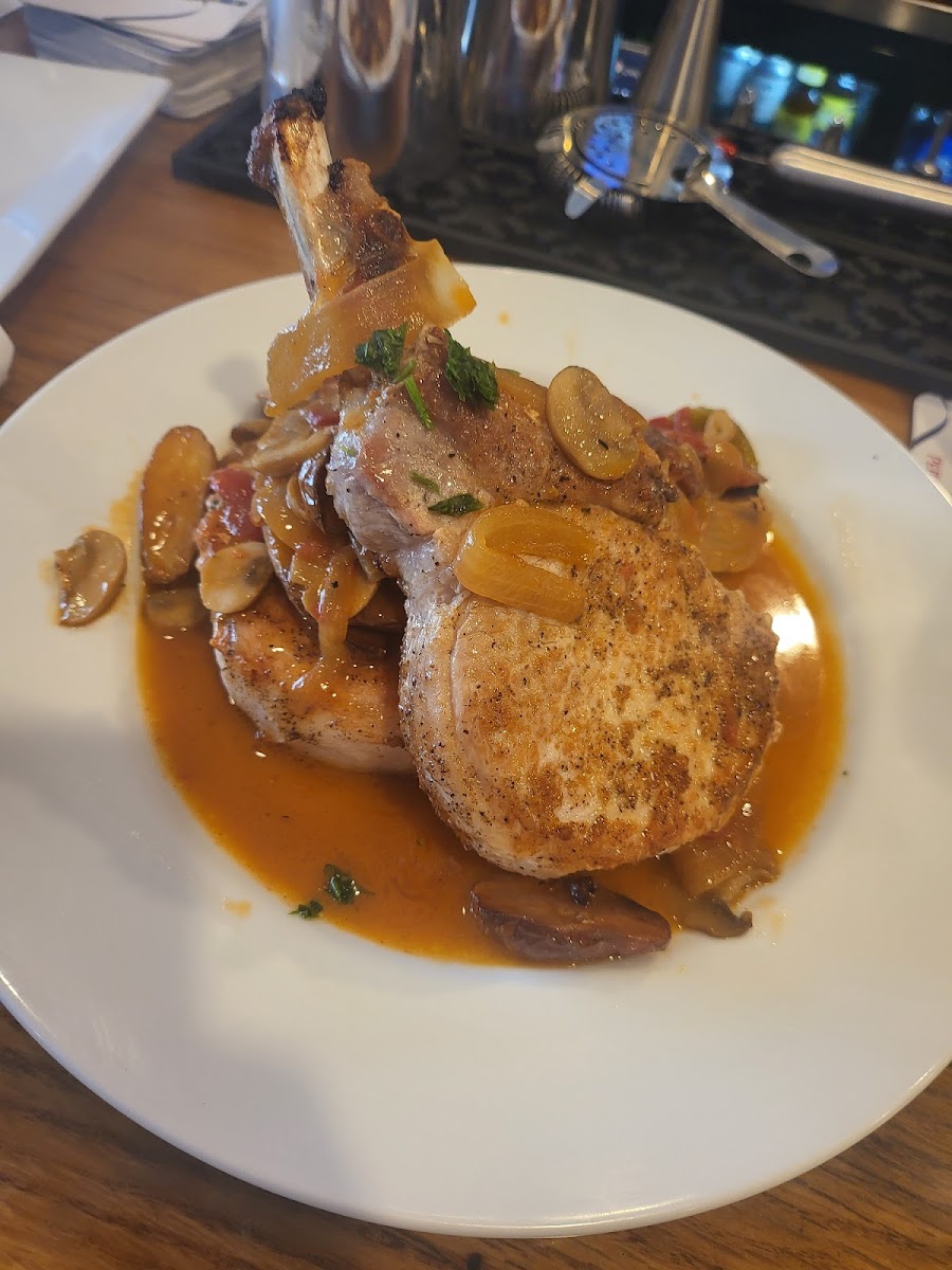 Oak Beach Bar Grill - Photo 1