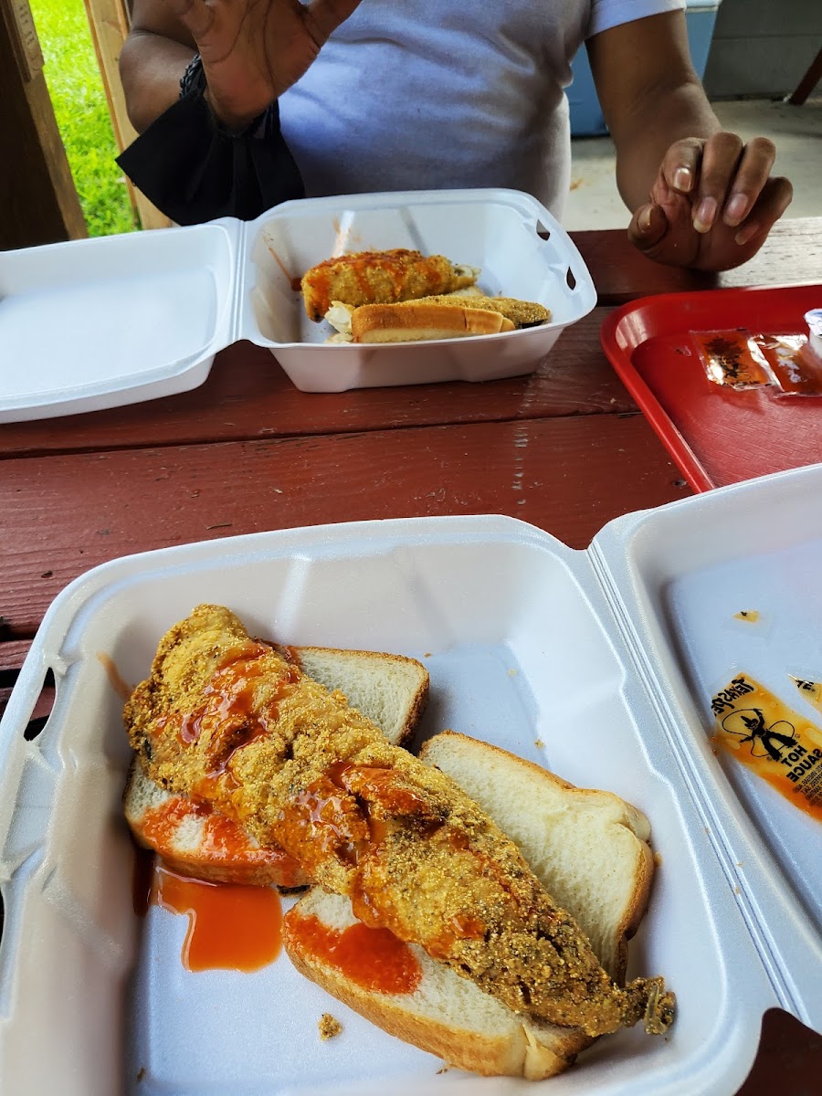 RICKS BACKYARD BBQ &GRILL - Photo 7