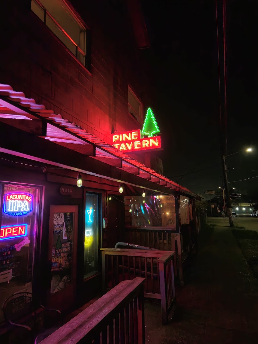 The Pine Tavern Ballard - Photo 7