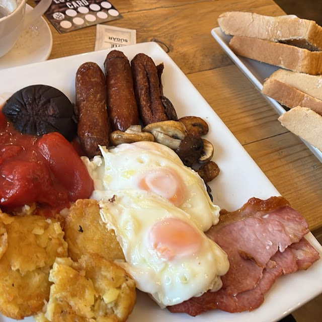 English Breakfast