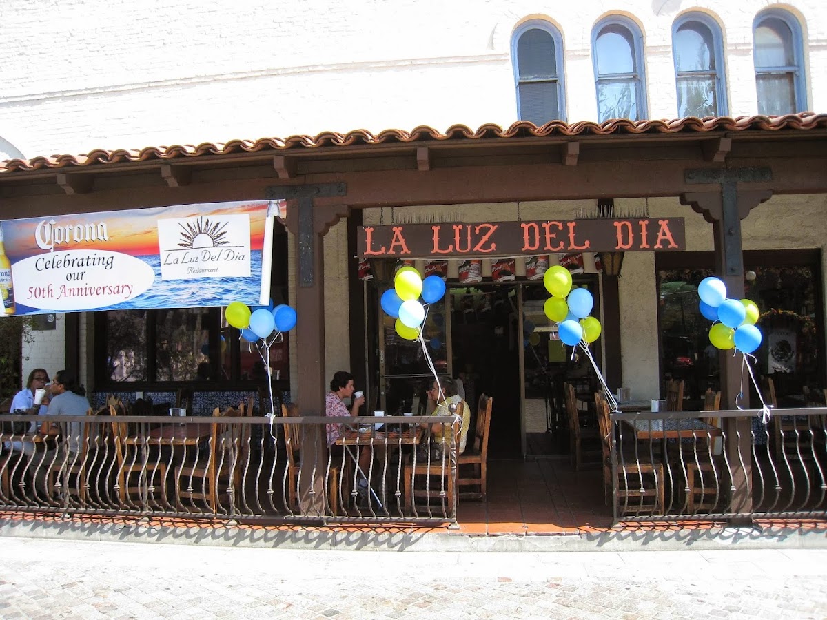 La Luz del Dia Restaurant