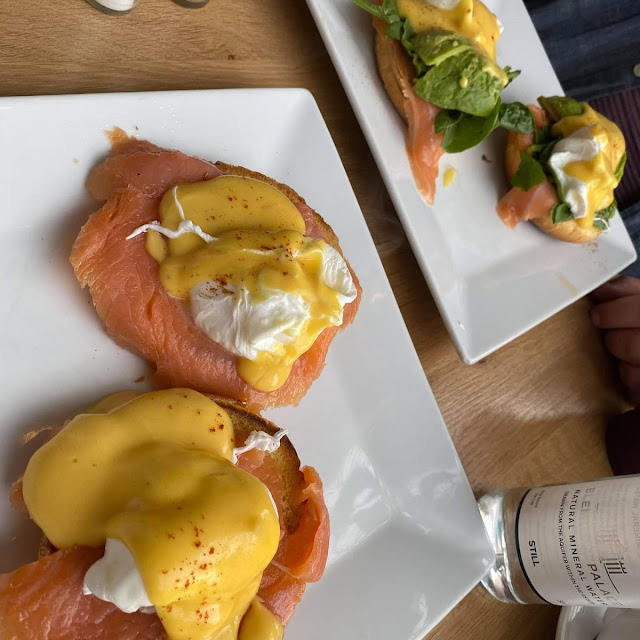 Eggs Benedict