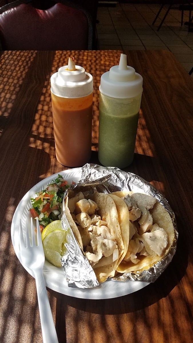 Mercado Torito y Taqueria - Photo 4