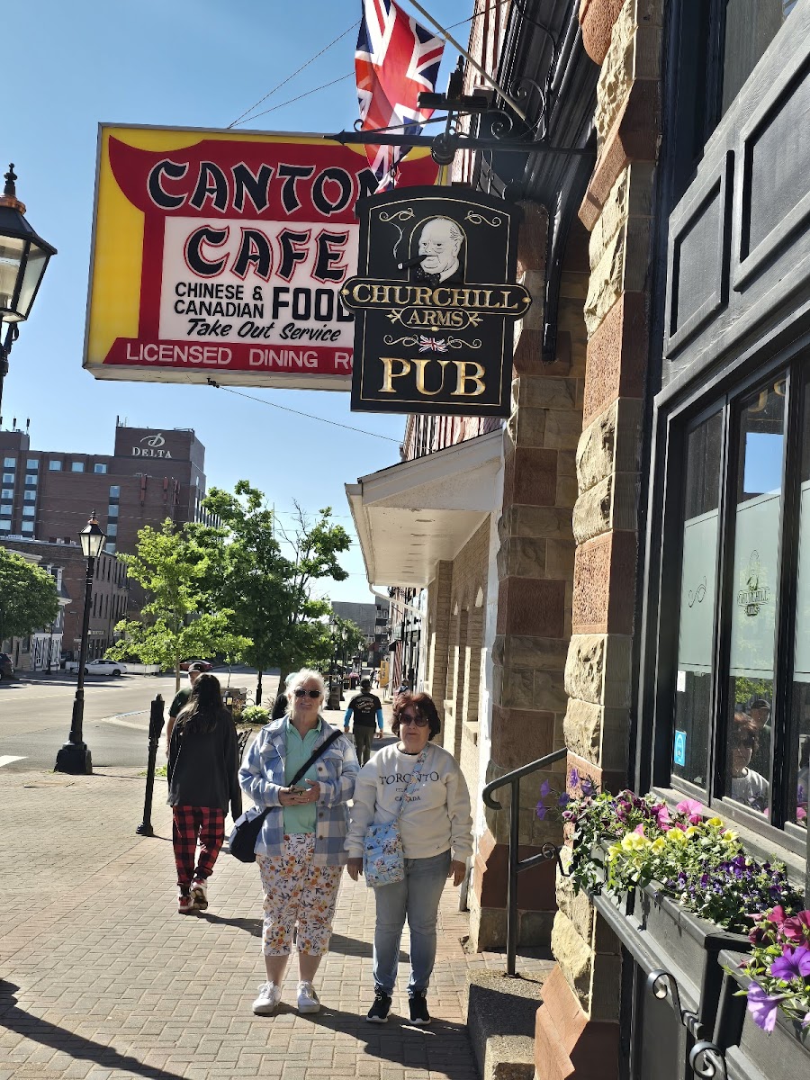 Canton Cafe - Photo 2