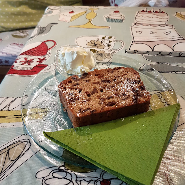 Apple Cake