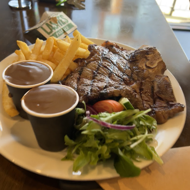 T-Bone Steak & Chips