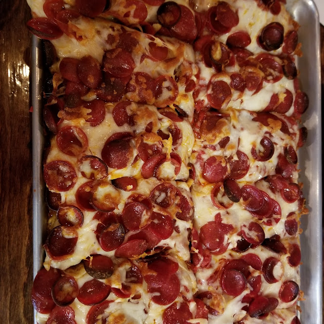 Pizza Extra Pepperoni Pizza